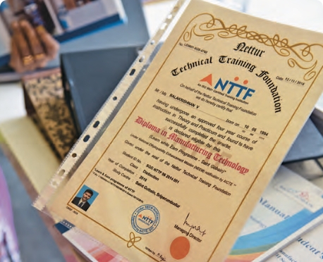 Learn While Earn (LWE)